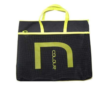 Папка для творчества А4 с ткан. ручками CK-111/CD-52/BN-20 "Colour" текстиль+сетка, черная с зеленой отделкой, на молнии, два наружных кармана (1/24/120)