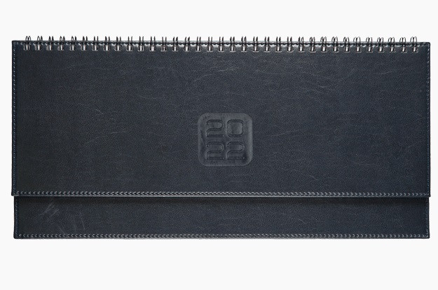 Планинг 2022 "deVENTE. Bravo" (310 ммx145 мм) 128 стр, белая бумага 70 г/м², печать в 2 краски, твердая обложка из искусственной кожи с поролоном, отстрочка, термо тиснение, евро спираль, в термоусадочной пленке, синий