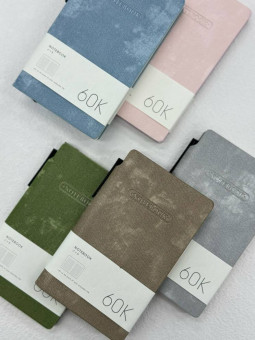 Ежедневник недатированный А7 100л, клетка, с авторучкой, цвет ассорти, Dicai/163-60 Ежедневник недатированный А7 100л, клетка, с авторучкой, цвет ассорти, Dicai/163-60