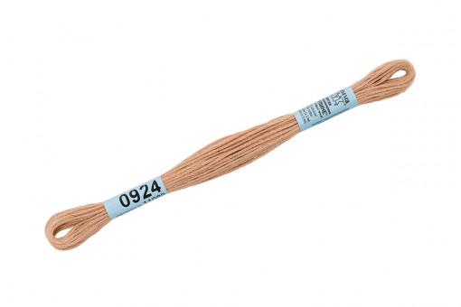 Нитки для вышивания "Gamma"    мулине  ( 0820-3070 )  100% хлопок     8 м №0924 св.роз-бежевый