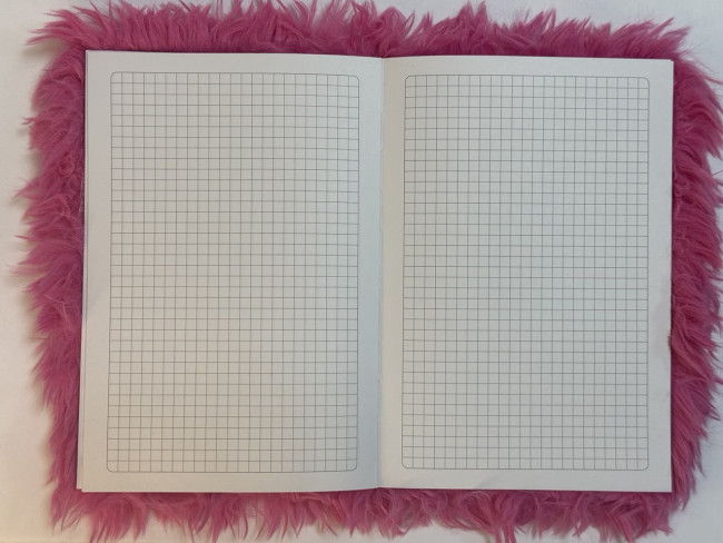 Блокнот детский А5 80л клетка "Милый пушистик" яркая, меховая обложка, MAG-1642