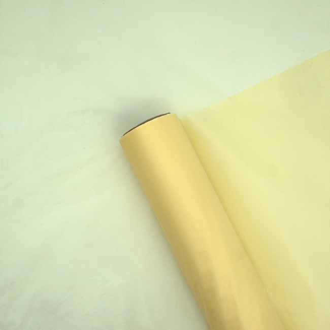 Пленка тишью влагостойкая 60см х 10м, слоновая кость, 25мкр