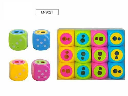 Точилка пластиковая "Dice", 2 отверстия для заточки, с контейнером, Mazari/M-3021 (12) Точилка пластиковая "Dice", 2 отверстия для заточки, с контейнером, Mazari/M-3021 (12)