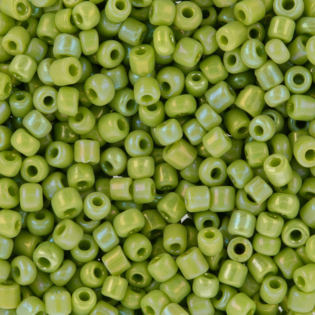 Бисер "Zlatka" GR 11/0 (0401-0410) 10 г №0404 салатовый Бисер "Zlatka" GR 11/0 (0401-0410) 10 г №0404 салатовый