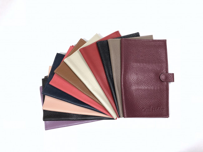 Визитница из нат. кожи тройная вертикальная с/без кнопки