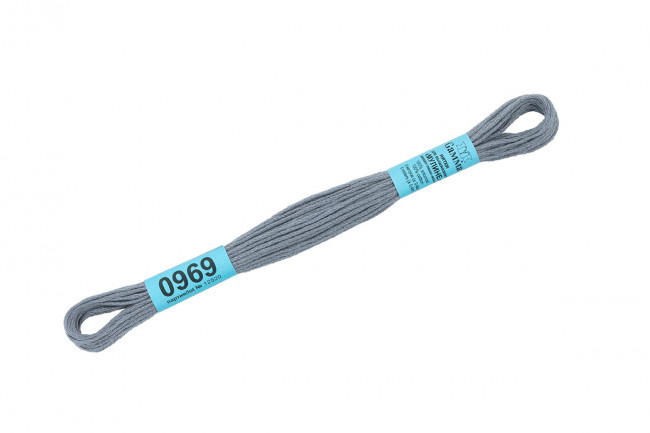 Нитки для вышивания "Gamma"    мулине  ( 0820-3070 )  100% хлопок     8 м №0969 серый