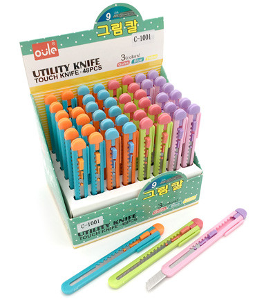 Нож канцеляр. (мал) 9мм. пластик, в дисплее, CA-175/CD-150 С-1001 (48/48/1152) Нож канцеляр. (мал) 9мм. пластик, в дисплее, CA-175/CD-150 С-1001 (48/48/1152)