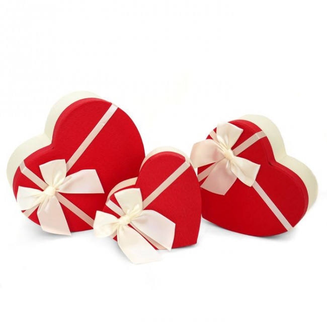 Набор подарочных коробок 3в1 22х18х9, 20х16х8 и 18х14х7см (сердце) Ч33520
