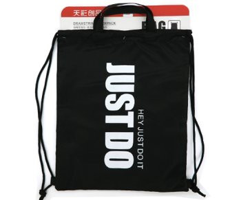 Мешок для обуви  CY-58/Черно-белый "Just do it" полиэстер, 35*42см, с ручкой, чёрные завязки (1/320) Мешок для обуви  CY-58/Черно-белый "Just do it" полиэстер, 35*42см, с ручкой, чёрные завязки (1/320)