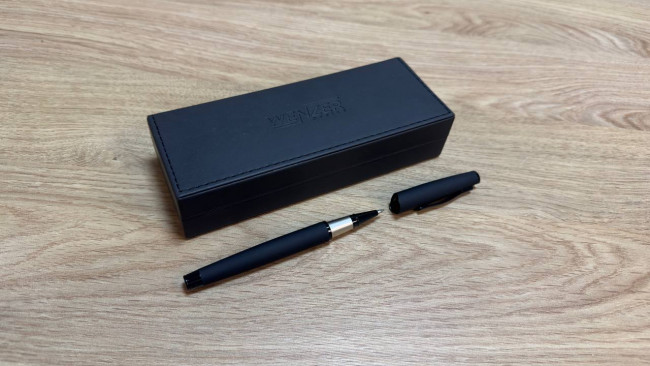 Ручка-роллер подарочная 0,5 мм синяя Wenzer Office “Black Touch”, матовый чёрный корпус