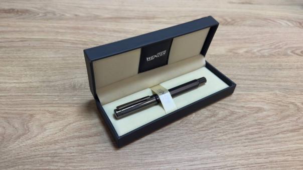 Ручка-роллер подарочная 0,5мм синяя Wenzer Office “Black Magic”, матовый черный корпус