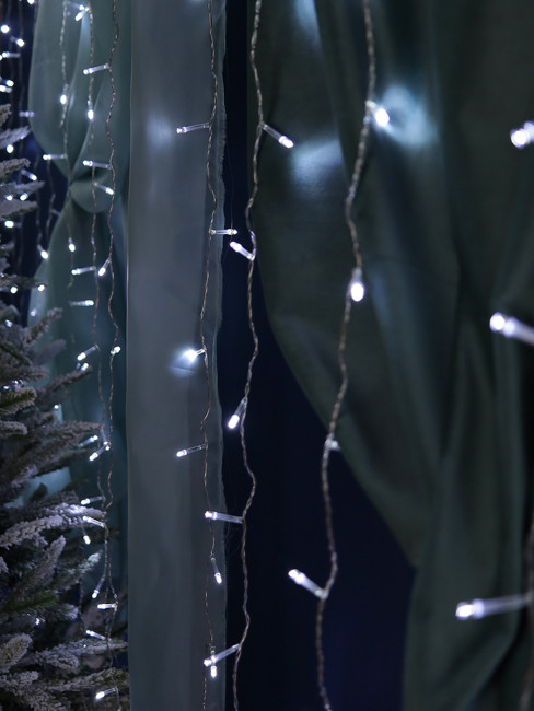 Гирлянда Занавес 1,4х1,4 м, прозрачная нить, 80 ламп, холодный белый свет, 8 режимов ГЗ-0010 Гирлянда Занавес 1,4х1,4 м, прозрачная нить, 80 ламп, холодный белый свет, 8 режимов ГЗ-0010