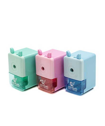 Точилка механическая XiaoLiangJing  CK-133 "Прямоугольная с ушками" 1 режим, 8*5*4.5см, цвета ассорти, в упаковке ПВХ №18104 (1/12/96)