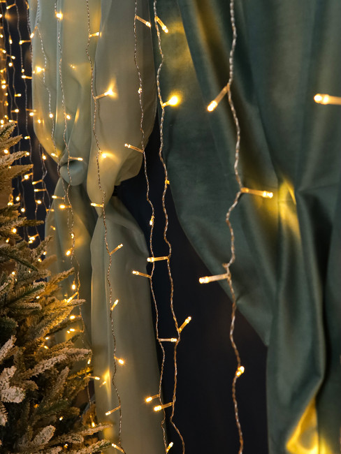 Гирлянда Занавес 1,8х1,4 м, прозрачная нить, 108 ламп, тёплый белый свет, 8 режимов ГЗ-0012 Гирлянда Занавес 1,8х1,4 м, прозрачная нить, 108 ламп, тёплый белый свет, 8 режимов ГЗ-0012