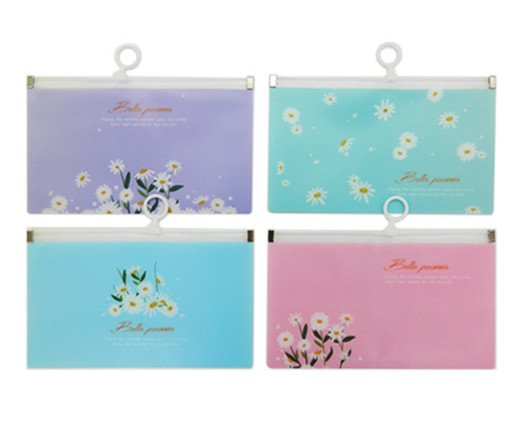 Папка на молнии А-6  CP-141 "Ромашки" 22х13см, пластик цвтеной, с рисунком в ассортименте (12/12/1800)