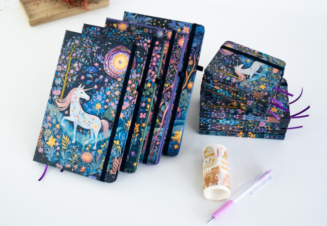 Записная книжка А6 80л клетка "Единорог" на резинке, Yalong/YL-PJB-A6111 Записная книжка А6 80л клетка "Единорог" на резинке, Yalong/YL-PJB-A6111