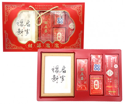 Набор подарочный DC-10 "Китайские пожелания" Рамка, игральные карты, брелок, наклейки 4листа, пожелания 21шт (на китайском языке), в к/кор (1/40)