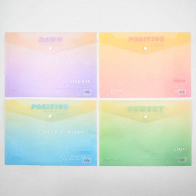 Папка А4 пластиковая, на кнопке "Stay positive", MAYLOTT/JL-D0005 (12) Папка А4 пластиковая, на кнопке "Stay positive", MAYLOTT/JL-D0005 (12)